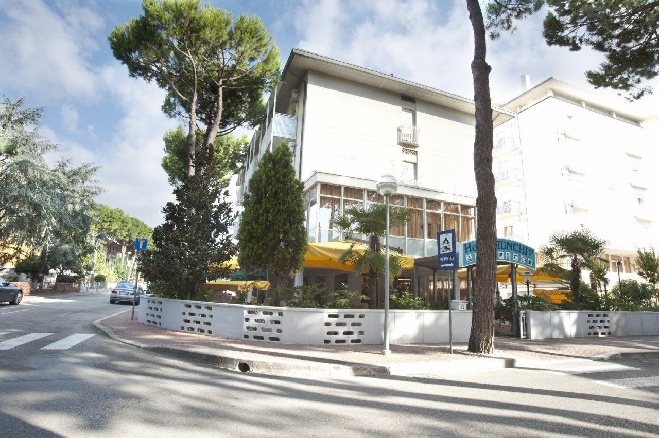 Hotel Giunchi Cervia Exteriör bild