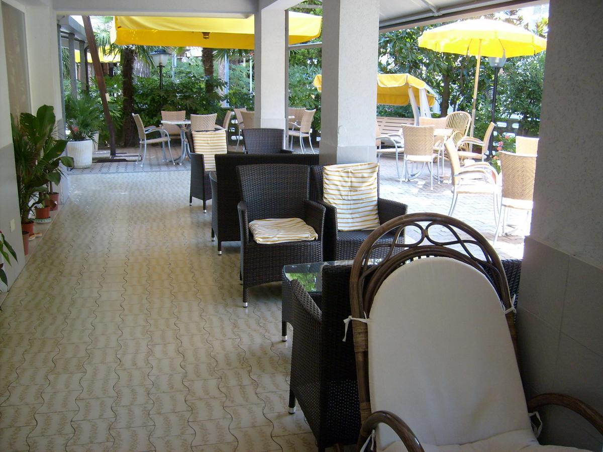 Hotel Giunchi Cervia Exteriör bild