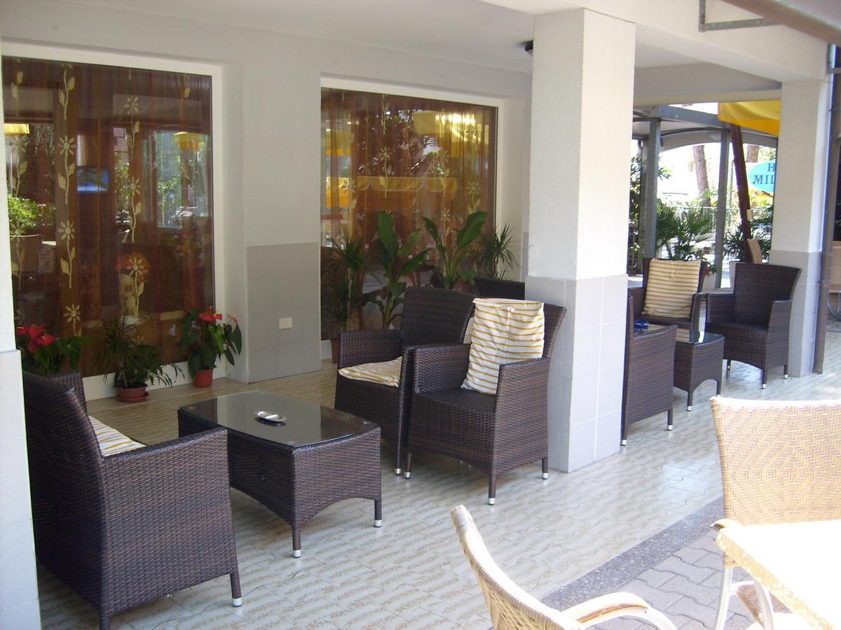 Hotel Giunchi Cervia Exteriör bild
