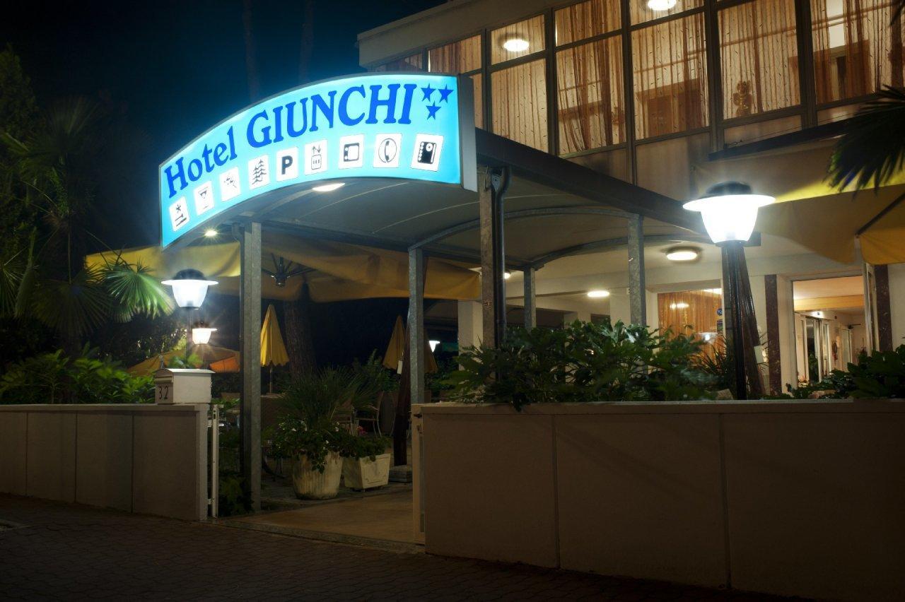 Hotel Giunchi Cervia Exteriör bild